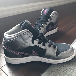 Girls Jordan 1 Phat